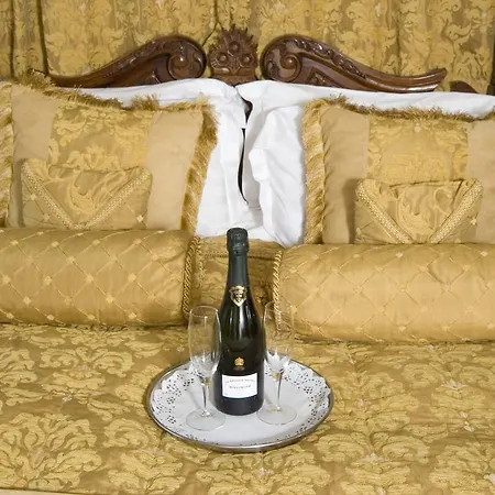 Hunday Manor Country House